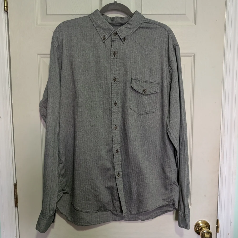 J.Crew Men's Button Down WorkShirt XL 100% Cotton Gray Classic Business Casual
